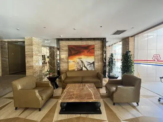 Цемо: Qemo Hotel (Qemo People's Government Branch)