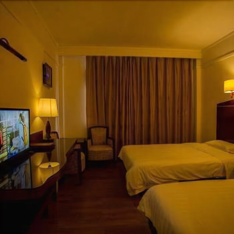 Хайкоу: Overseas Chinese Hotel Haikou