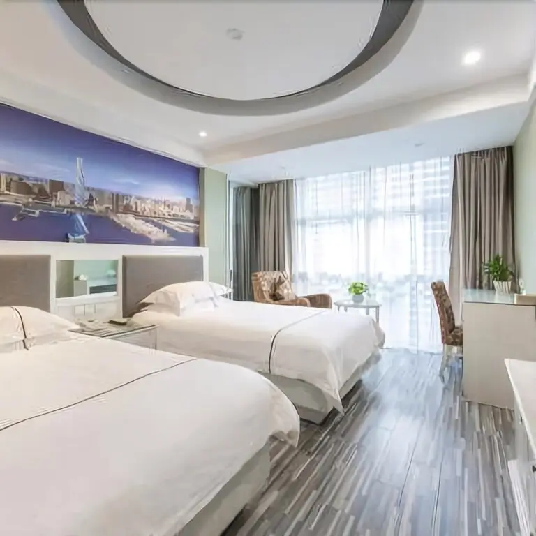 Иу: Veria Hotel