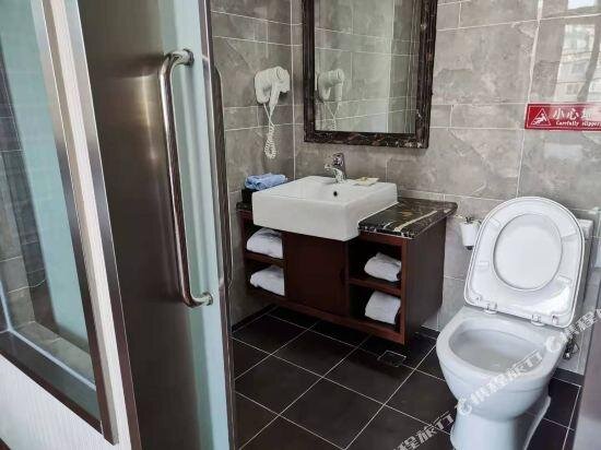 Далянь: Riyueming Select Hotel (Dalian Xinghai Park)