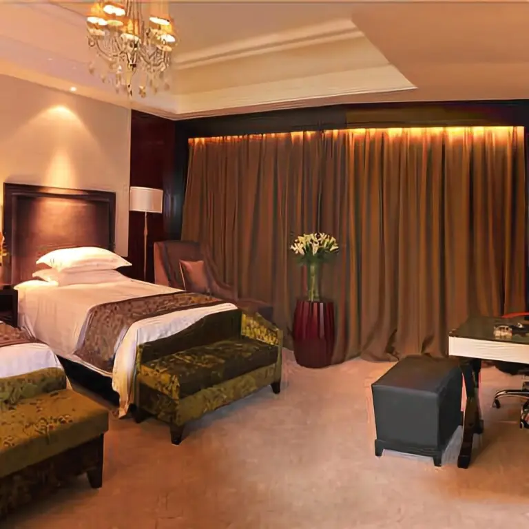 Чжоукоу: Thank Inn Plus hotel He'nan Zhoukou Chuanhui District Red Star Macalline
