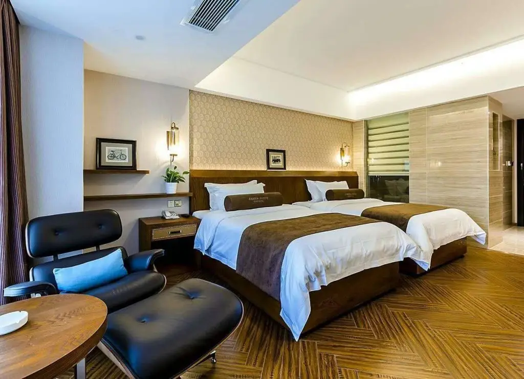 Чэнду: James Joyce Coffetel Chengdu Century City Convention and Exhibition Center