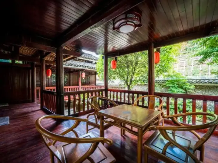 Чунцин: Guyun Langqiao Holiday Hotel