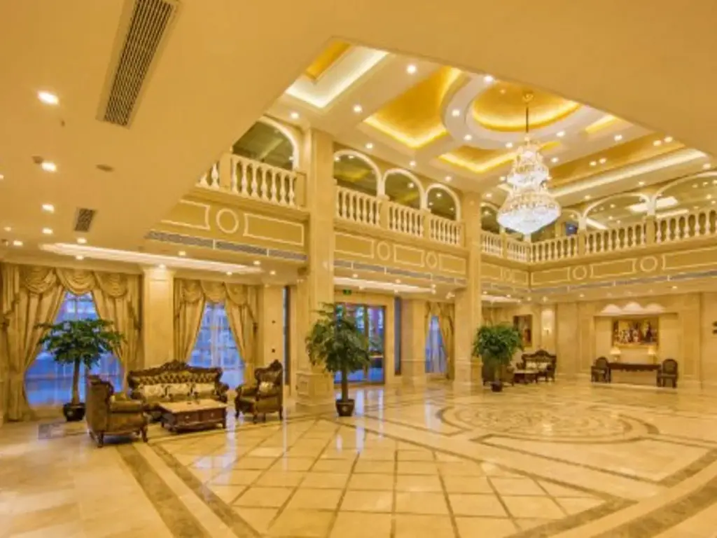 Наньпин: Vienna International Hotel (Mount Wuyi Impression Dahongpao)