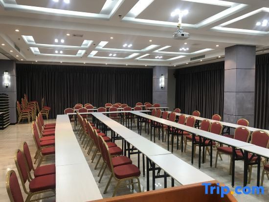 Шаньвэй: Honghaiwan Qintian Bandao Hotel