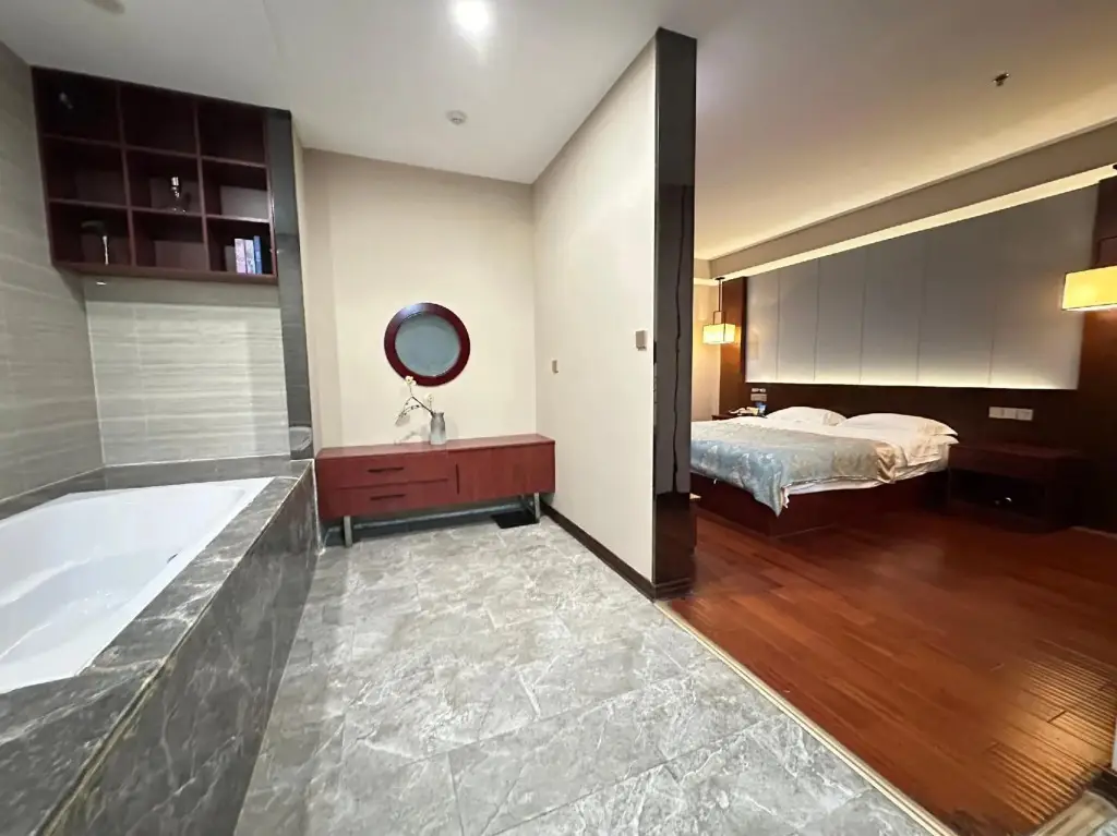 Жичжао: Jucheng Siji Holiday Hotel