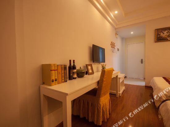 Чэнду: Yijia Tianxia Hotel