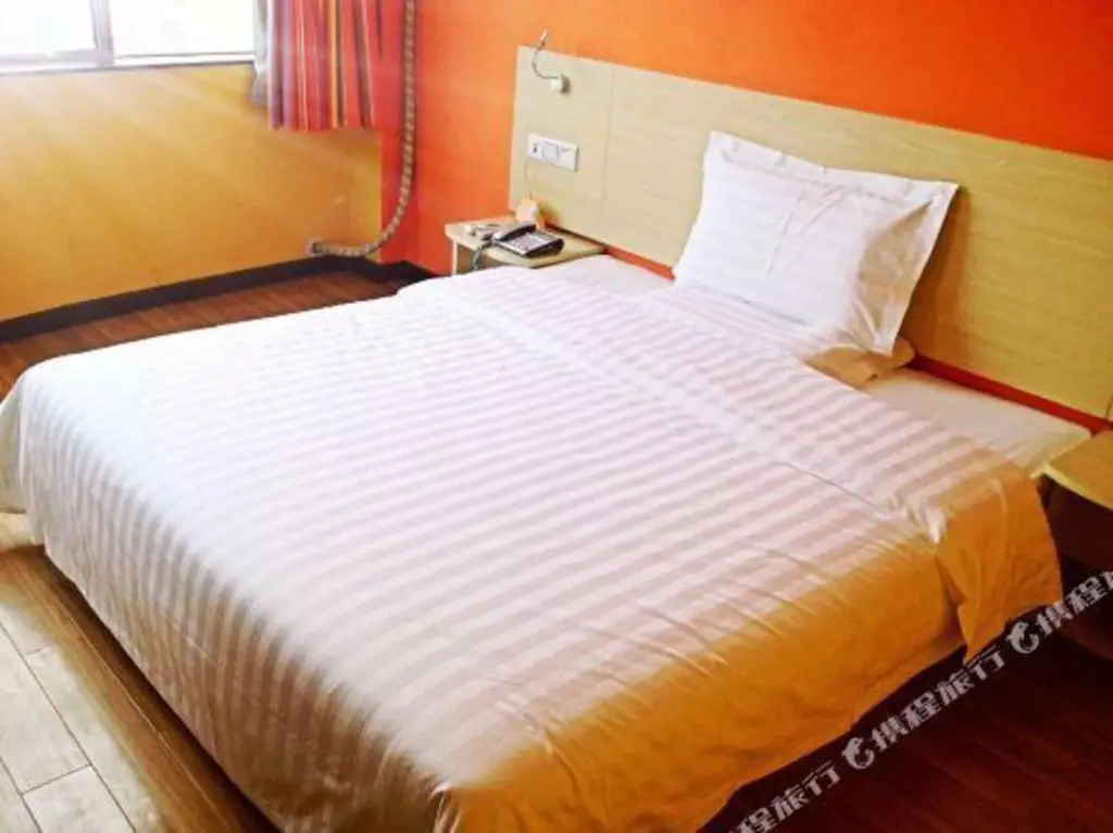 Аньян: 7 Days Inn Anyang Hua County Renmin Road Branch