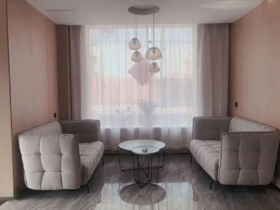 Full Year Fashion Hotel — фото 1