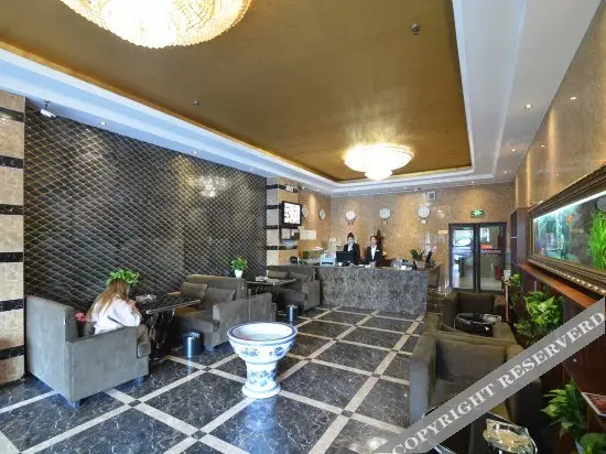 Чжэнчжоу: Like Modern Hotel(Zhengzhou East Railway Station Exhibition Center)