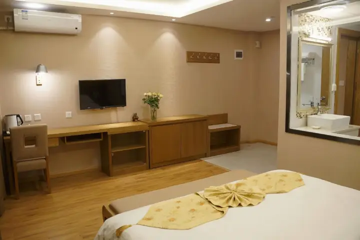 Куньмин: Jinquan Business Hotel (Yan'an Hospital Jiaosanqiao Metro Station)