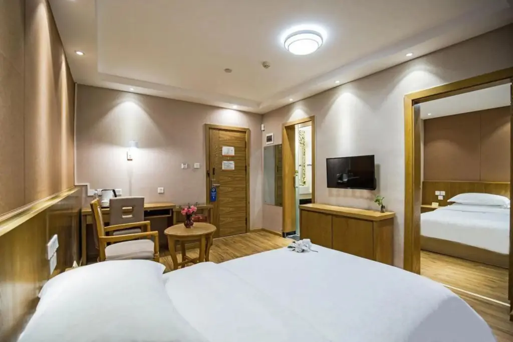 Куньмин: Jinquan Business Hotel (Yan'an Hospital Jiaosanqiao Metro Station)