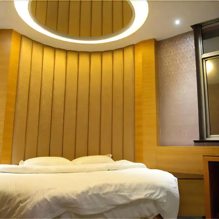 Циндао: Bojin Theme Hotel