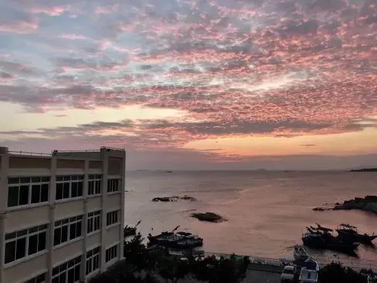 Шаньвэй: Green Island Yacht Hotel