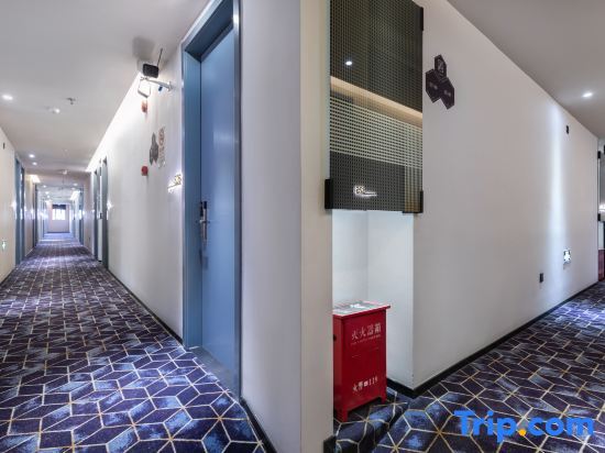 Шанхай: 100 Inn Hotel (Shanghai Zhenping Road Subway Station)