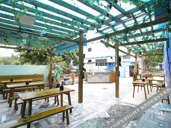 Шэньчжэнь: Wangqingtian Hostel