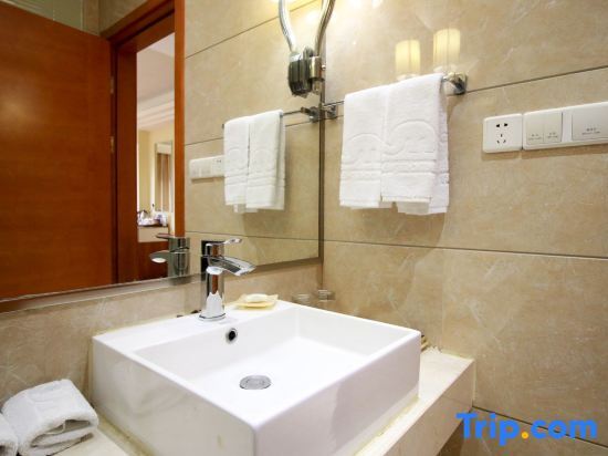Юнкан: Meigaomei Hotel (Yongkang Automobile East Station International Convention and Exhibition Center)