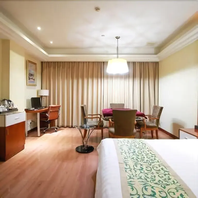 Юнкан: Meigaomei Hotel (Yongkang Automobile East Station International Convention and Exhibition Center)