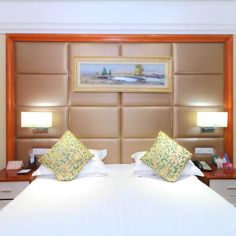 Юнкан: Meigaomei Hotel (Yongkang Automobile East Station International Convention and Exhibition Center)