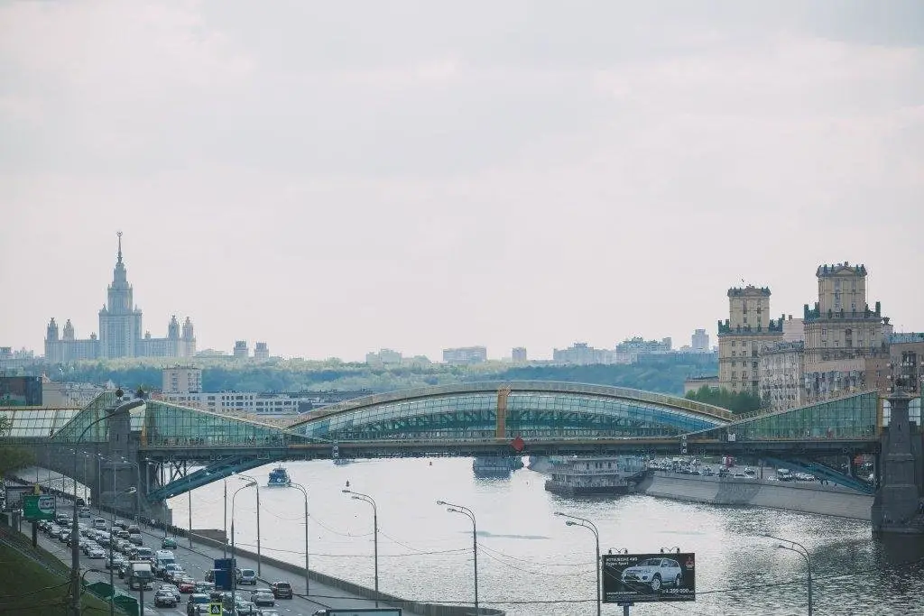 Москва: Happy Elephant