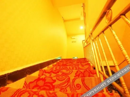 Чэнду: Yueyang Business Inn