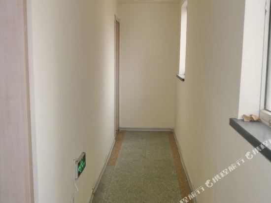 Циндао: Zhida Express Hotel