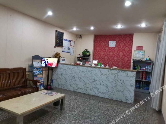 Циндао: Zhida Express Hotel