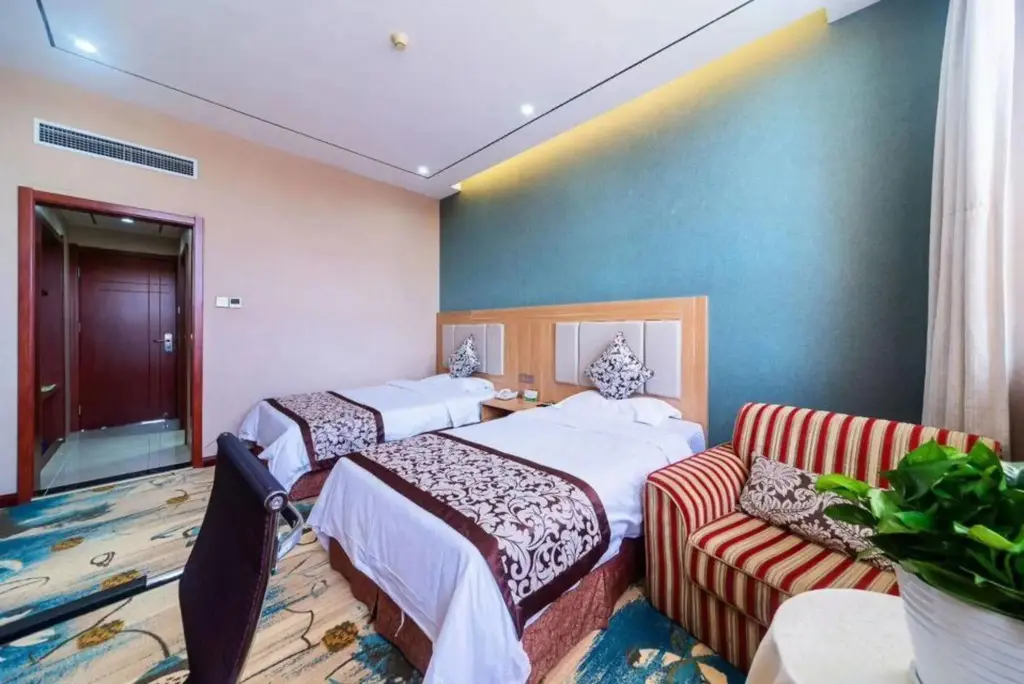 Лохэ: Kai Yue Hotel
