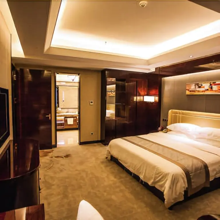 Lvbao Yunsheng Hotel — фото 1