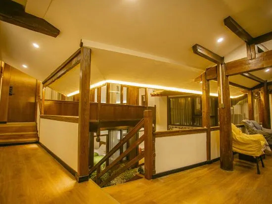 Лицзян: Wuhuashizhilv Hostel