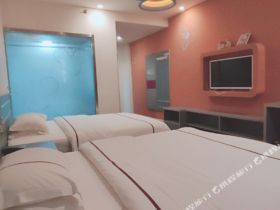 Куньмин: Yunzhishang Theme Hotel (Kunming Nanya Style First City Guangfu Road Branch)