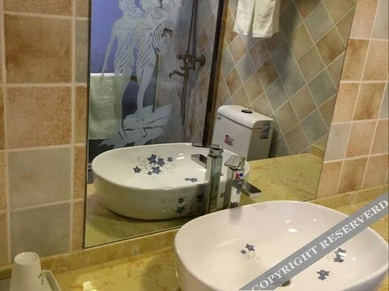 Цяньдэн: Best Fashion Hotel