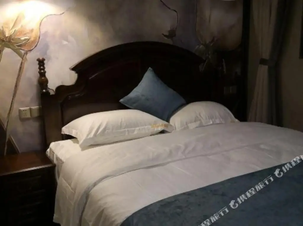 Чунцин: Edge Point Voice Intelligent Hotel
