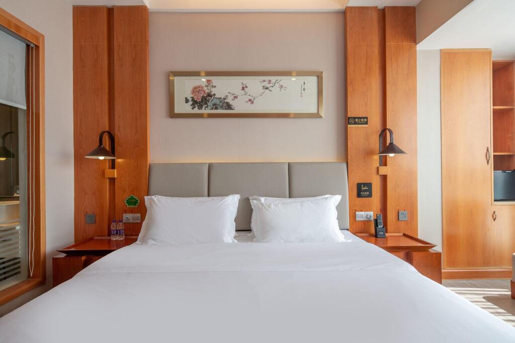 Шэньчжэнь: Shenzhen Vyluk J Hotel Shenzhenbei Station