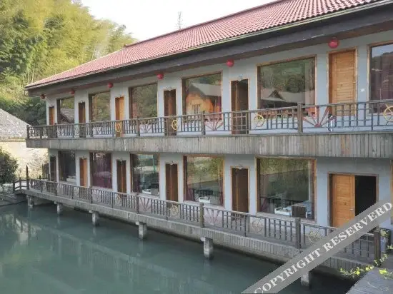 Нинбо: Shangri-La Holiday Manor