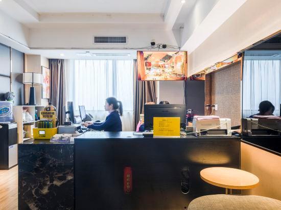 Лючжоу: Carston Hotel (Chengzhong Wanda)