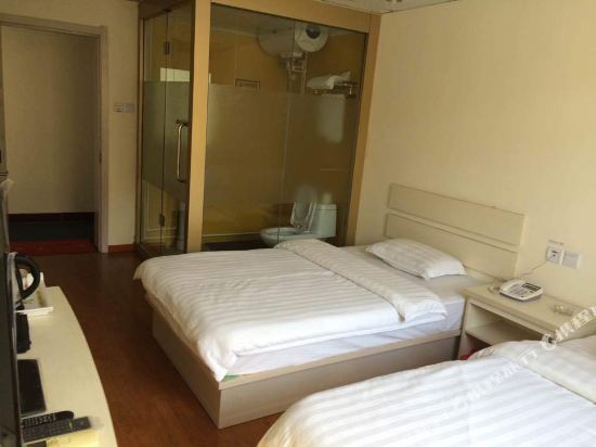 Циндао: Yuying Hotel (North Railway Station)