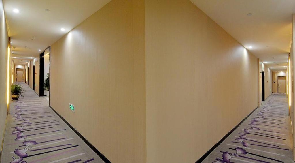 Наньчан: Lavande Hotel Nanchang Hongdu Avenue province  TV station