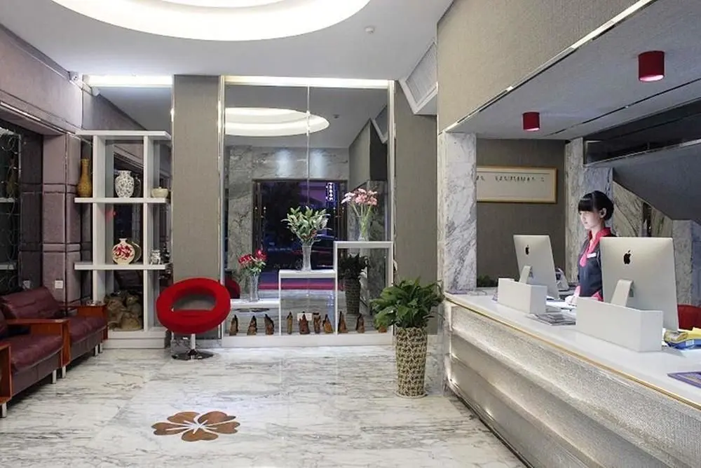 Шэньчжэнь: Bafei Hotel (Shenzhen Gongming Square Metro Station)