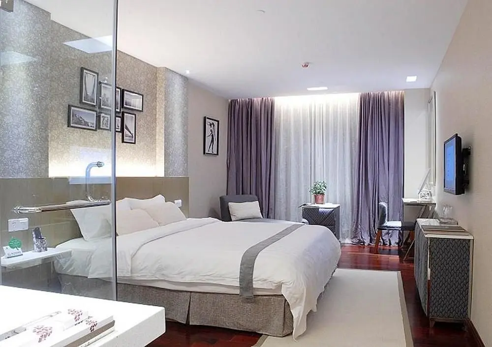 Шэньчжэнь: Bafei Hotel (Shenzhen Gongming Square Metro Station)