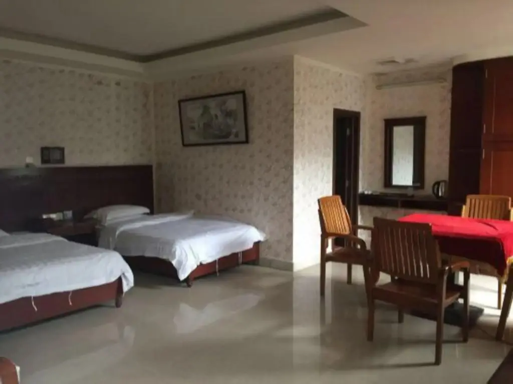 Юйлинь: Yulin Mingxin Hotel (Qingning Road Maternity and Child Hospital Shop)
