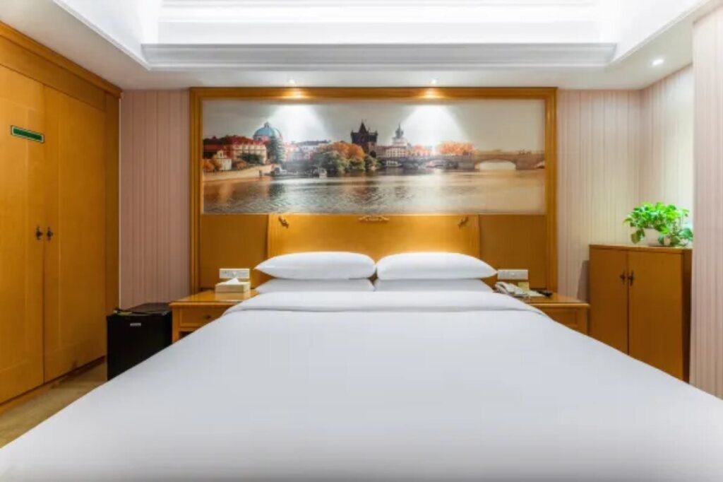 Ухань: Vienna Hotel Wuhan Lengjiao Lake Wanda Metro