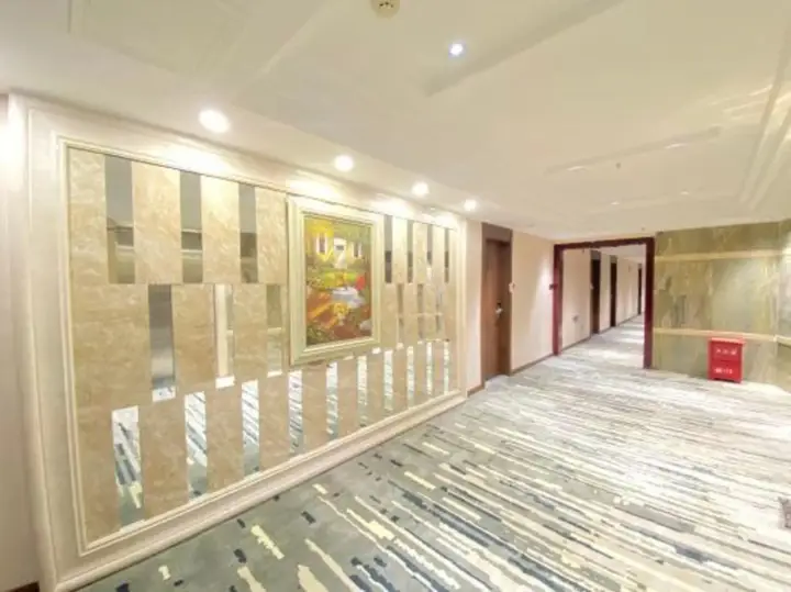 Фучжоу: Phoenix Holiday Hotel(Fuzhou University store)