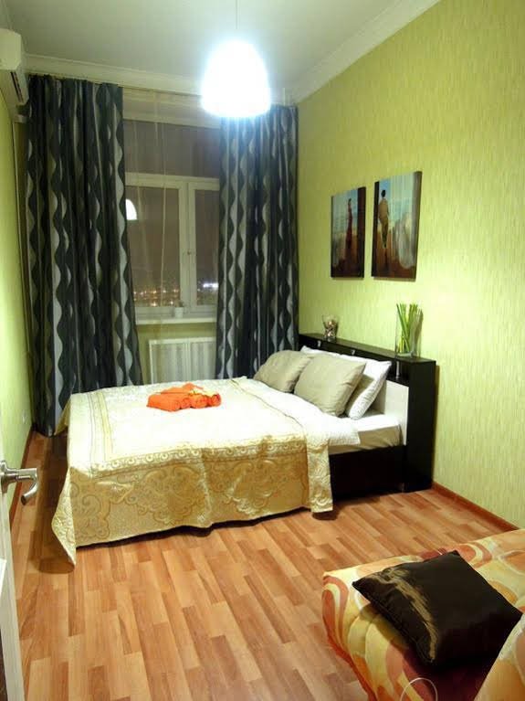 Москва: Lakshmi Apartment Kievskaya