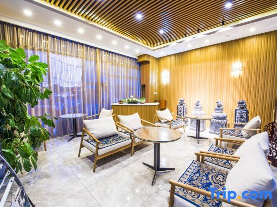 Пекин: Heston Platinum Palace Hotel(Beijing Aerospace General Hospital Donggaodi Subway Station)
