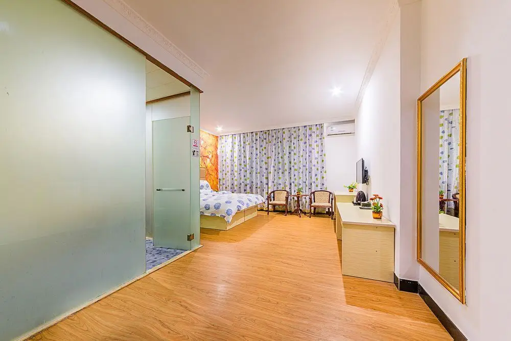 Гуанчжоу: Guangzhou Nalun Xinhang Hotel