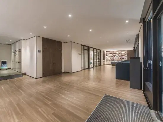 Нанкин: Hanting Hotel (Nanjing Jiangpu Longhua Road Metro Station)