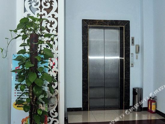 Санья: Sanya Yuefang Hotel (Sanya Bay Pedestrian Street)