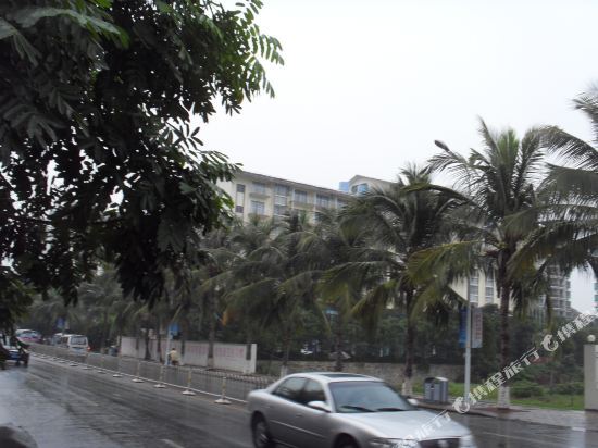 Sanya Yuefang Hotel (Sanya Bay Pedestrian Street) — фото 1