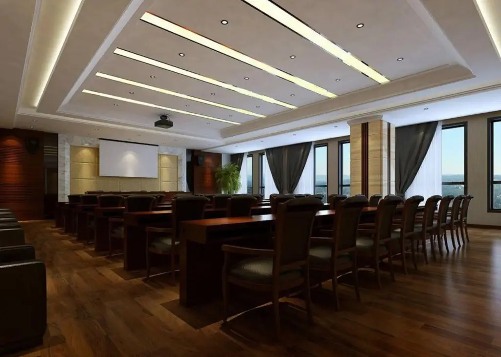 Линьцан: Golden Begonia Donggang Hotel Lincang